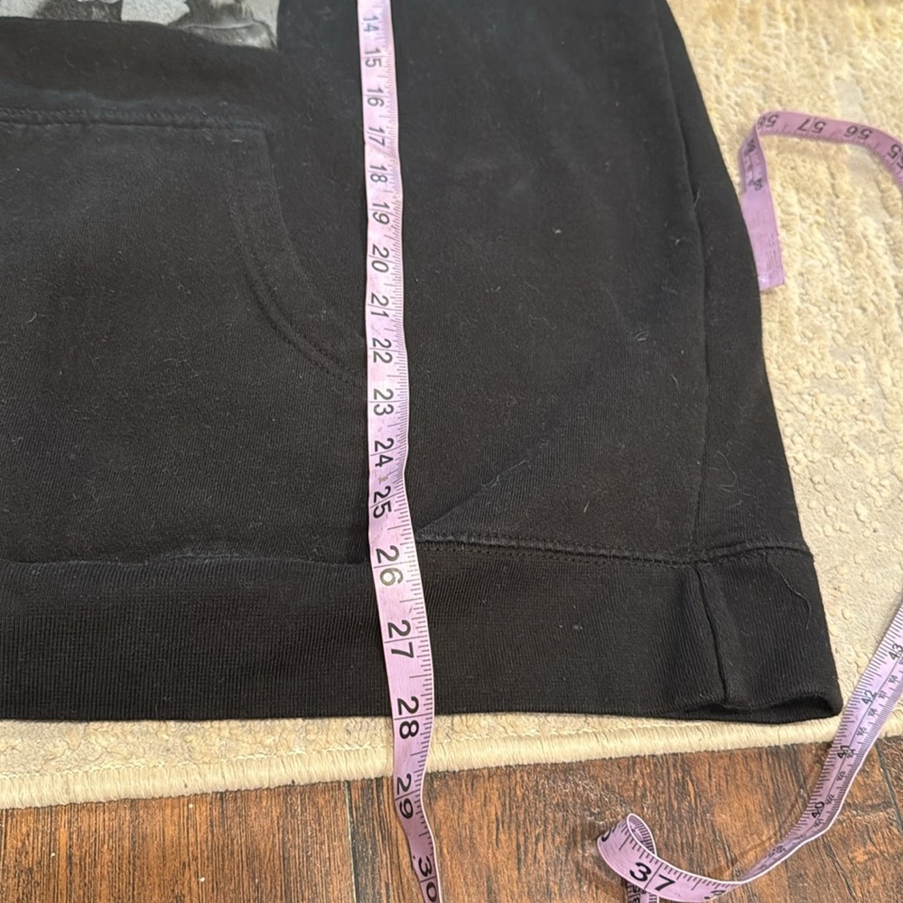 Taylor Swift The Eras Tour Sweatshirt black with grey graphics size XL EUC - Picture 6 of 8